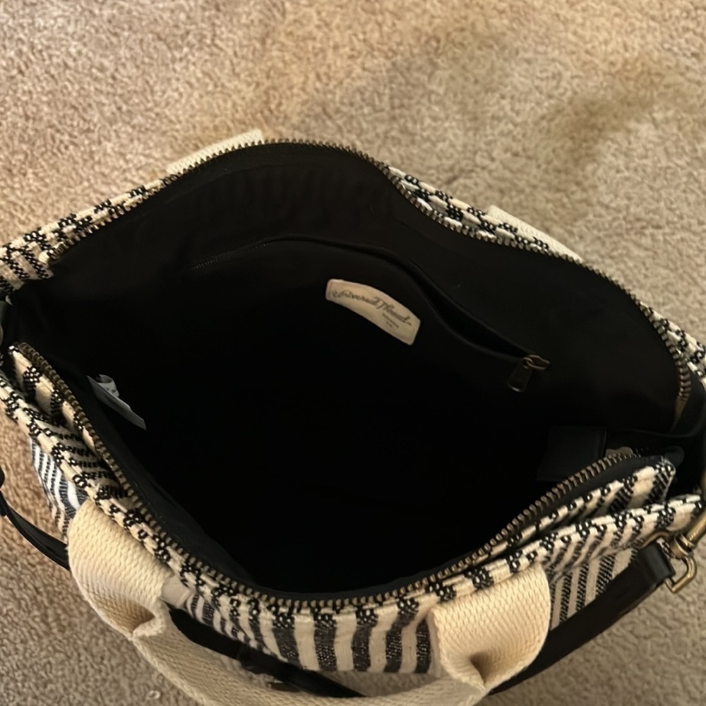 Universal Thread Canvas Purse #C - Picture 3 of 8